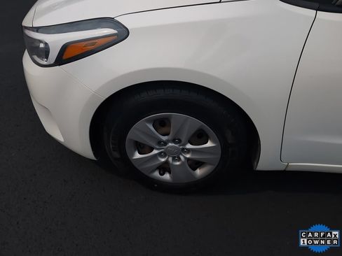 Used 2017 Kia Forte LX FWD image 12