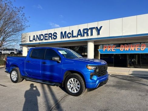 Used 2025 Chevrolet Silverado 1500 Custom image 1