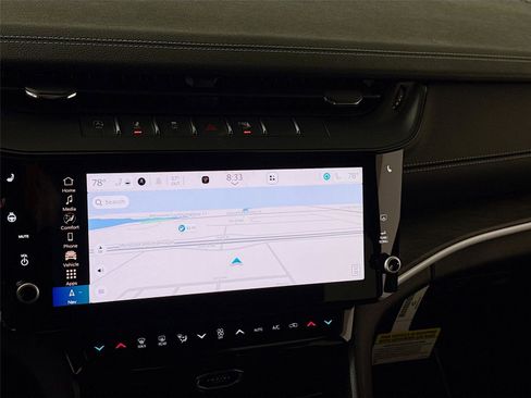 New 2026 Jeep Grand Cherokee Limited image 8