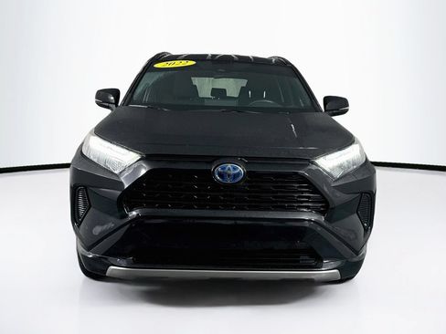Used 2022 Toyota RAV4 SE AWD/4WD image 2