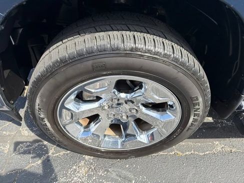Used 2019 RAM 1500 Big Horn AWD/4WD image 10