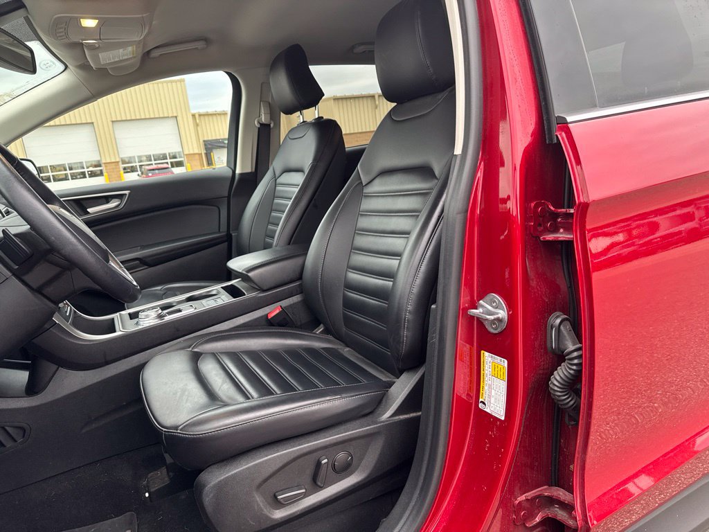 Used 2024 Ford Edge SEL w/ Convenience Package AWD/4WD image 13