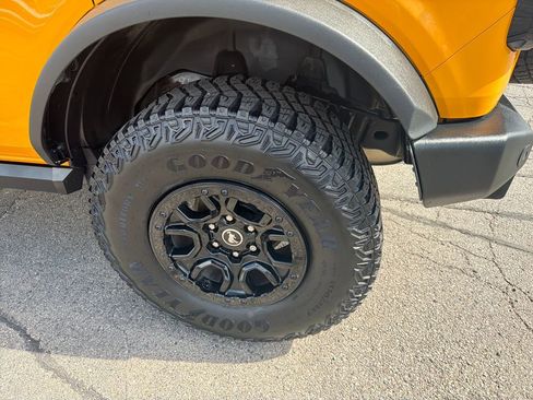 Used 2022 Ford Bronco Wildtrak AWD/4WD image 35