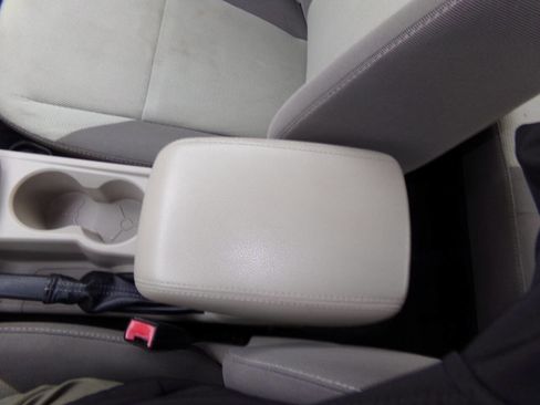 Used 2012 Ford Focus SE image 52