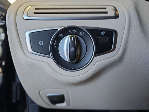 Used 2021 Mercedes-Benz C 300 Sedan image 26