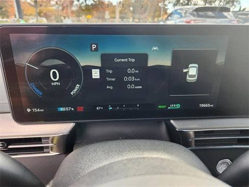 Used 2023 Genesis GV60 Performance image 9