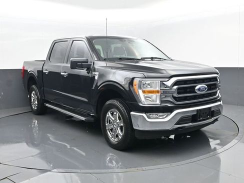 Used 2023 Ford F150 XLT w/ XTR Package image 3