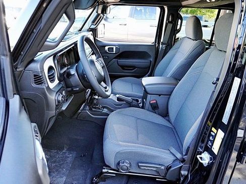 New 2026 Jeep Wrangler Unlimited Sport S image 19