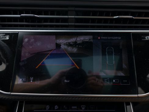 Used 2025 Audi RS Q8 performance image 46