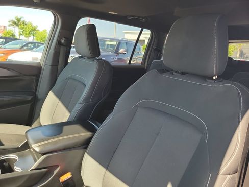Used 2024 Jeep Grand Cherokee L Laredo AWD/4WD image 20