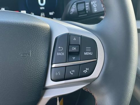 New 2026 Ford Explorer Active w/ Active Comfort Package image 9
