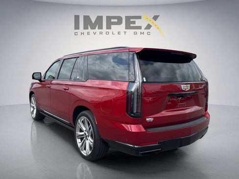 Used 2025 Cadillac Escalade ESV Sport Platinum w/ LPO, Floor Liner Package AWD/4WD image 3