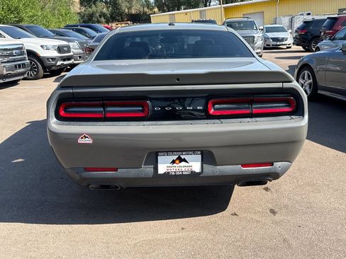 Used 2018 Dodge Challenger R/T RWD image 6