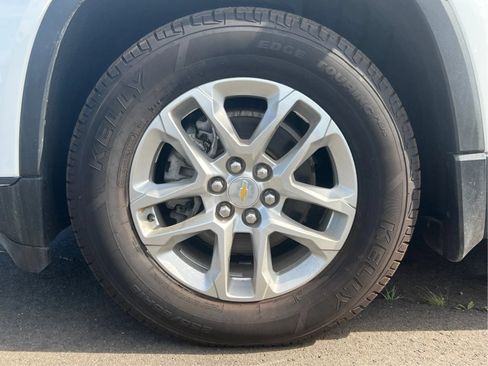 Used 2021 Chevrolet Traverse LS w/ LPO, Floor Liner Package AWD/4WD image 30