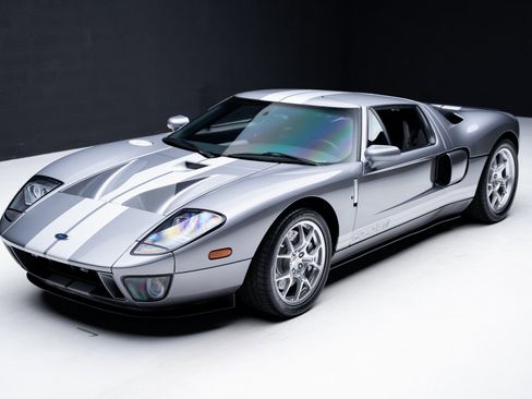 Used 2006 Ford GT image 5