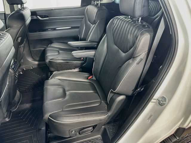Used 2024 Hyundai Palisade Limited AWD/4WD image 16