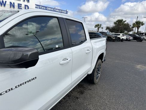 Used 2024 Chevrolet Colorado LT w/ LT Convenience Package III image 12