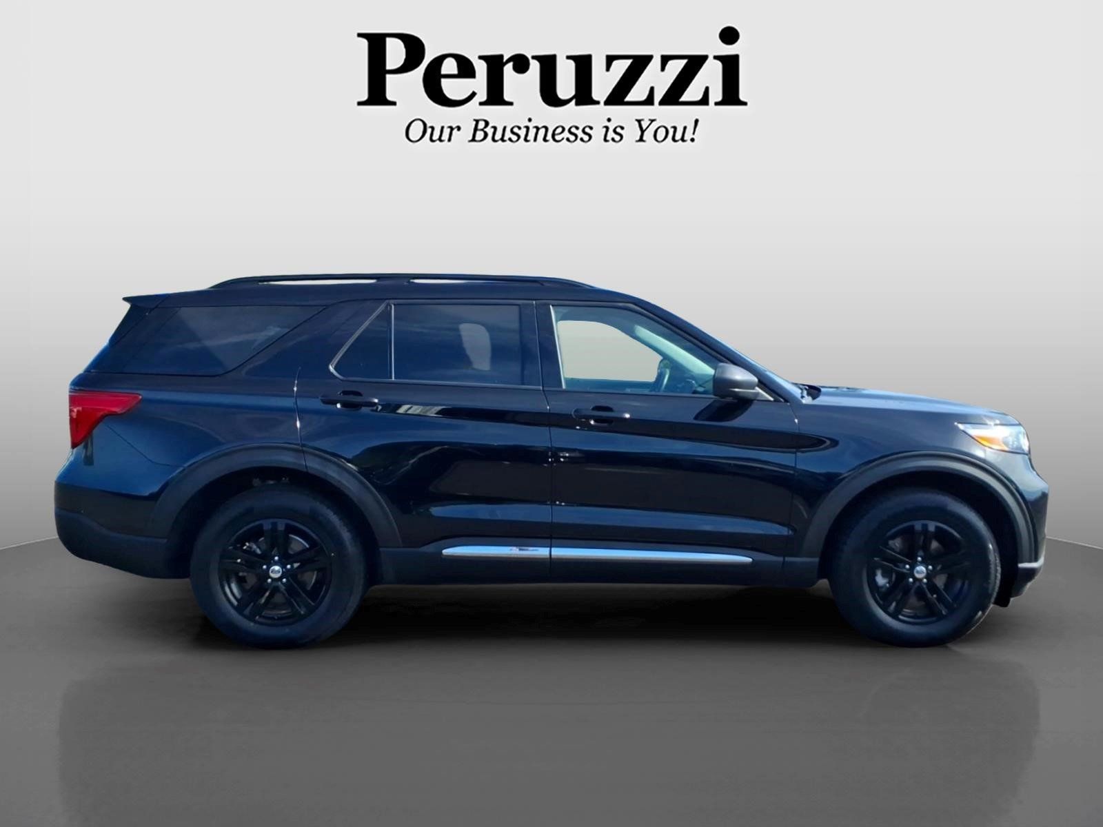 Used 2024 Ford Explorer XLT w/ Class IV Trailer Tow Package AWD/4WD image 2