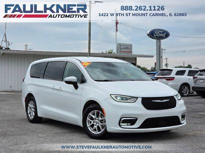 Certified 2023 Chrysler Pacifica Touring-L