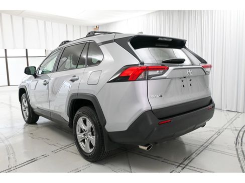 Used 2025 Toyota RAV4 XLE image 5