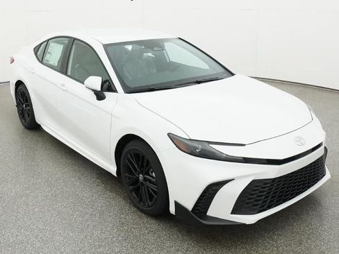 New 2026 Toyota Camry SE FWD image 13