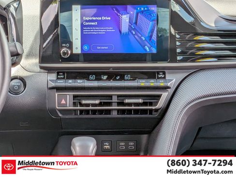 Certified 2025 Toyota Camry SE AWD/4WD image 28