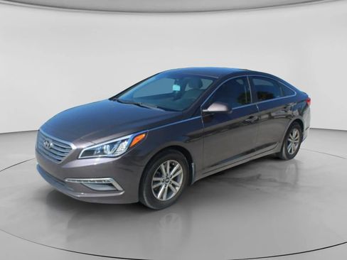 Used 2015 Hyundai Sonata SE FWD image 4