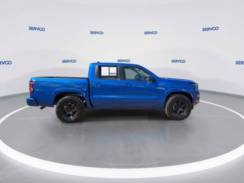 Used 2025 Nissan Frontier SV RWD image 9
