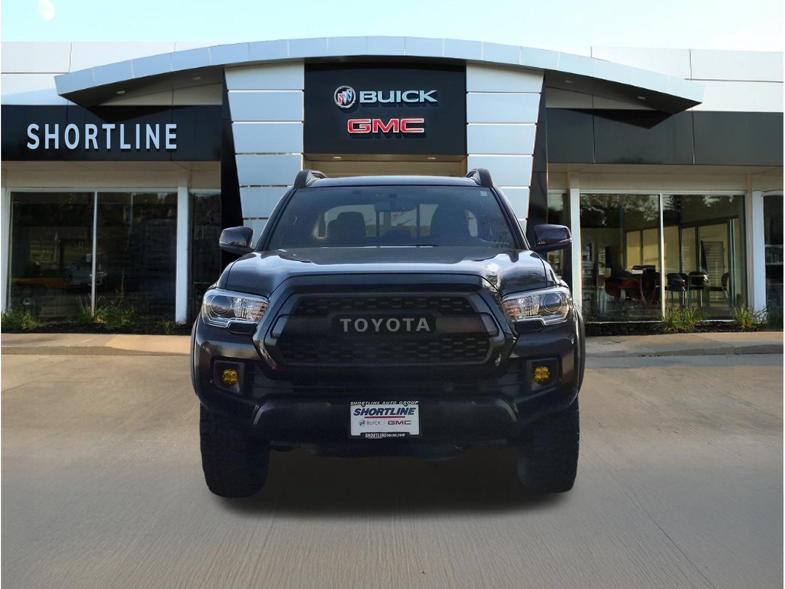 Used 2016 Toyota Tacoma TRD Off-Road AWD/4WD image 8