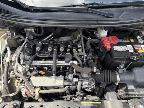 Used 2023 Nissan Versa S w/ Trunk Package FWD image 10