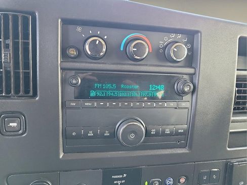 Used 2020 Chevrolet Express 3500 LT w/ LT Preferred Equipment Group image 14