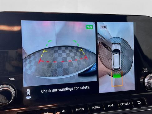 Used 2024 Mitsubishi Outlander SE image 13