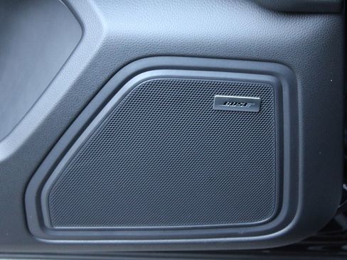 New 2025 Porsche Macan image 14