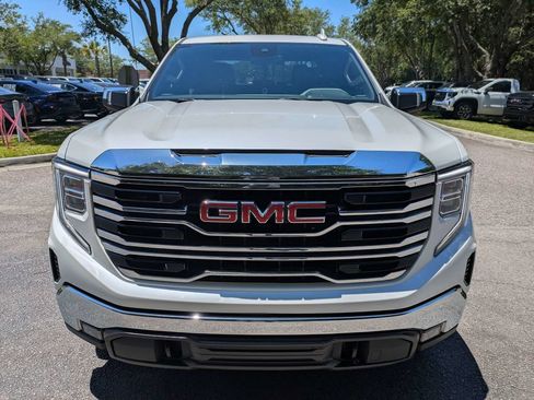 Used 2023 GMC Sierra 1500 SLT w/ SLT Premium Package AWD/4WD image 9