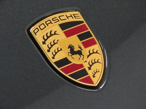 Certified 2026 Porsche Macan AWD/4WD image 14