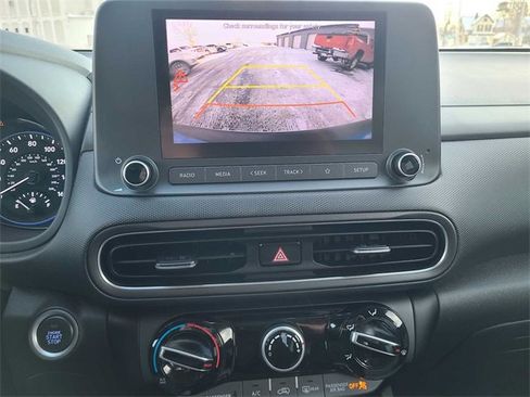 Used 2022 Hyundai Kona SEL w/ Cargo Package image 28