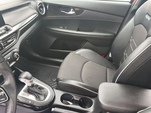 Used 2021 Kia Forte GT-Line FWD image 15