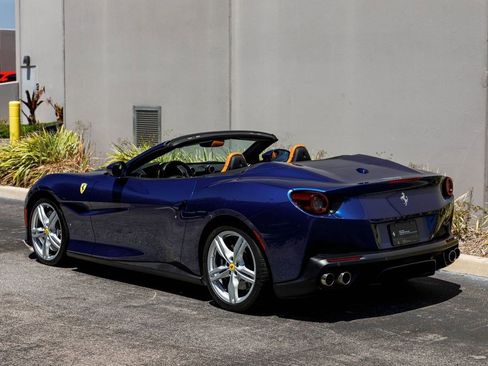 Used 2019 Ferrari Portofino image 3