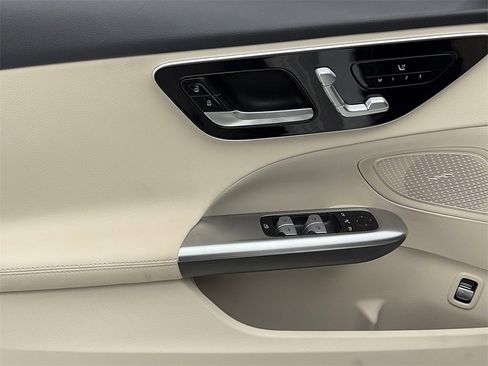 Used 2024 Mercedes-Benz C 300 4MATIC Sedan image 41