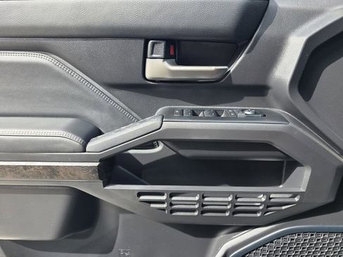 Used 2024 Toyota Tacoma Limited image 18