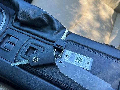 Used 2012 MAZDA MX-5 Miata Grand Touring image 21