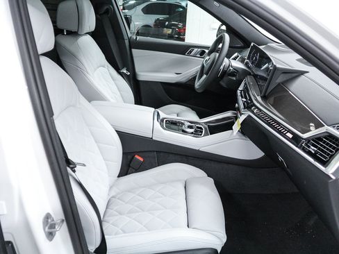 New 2027 BMW X6 M60i AWD/4WD image 18