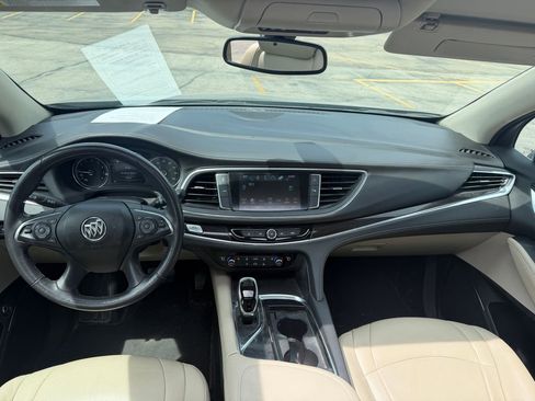 Used 2019 Buick Enclave Essence AWD/4WD image 7
