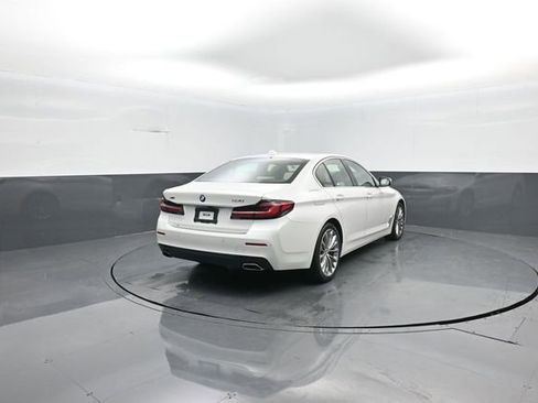 Used 2023 BMW 530i xDrive w/ Premium Package image 7