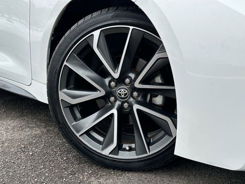 Used 2020 Toyota Corolla SE image 2