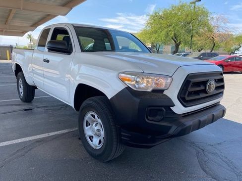 Used 2023 Toyota Tacoma SR RWD image 4