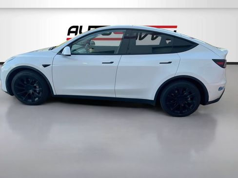 Used 2021 Tesla Model Y Long Range AWD/4WD image 4