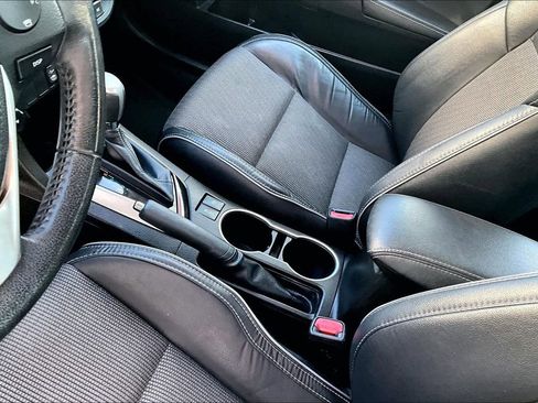 Used 2014 Toyota Corolla S FWD image 17