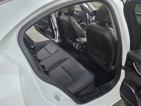 Used 2018 Alfa Romeo Giulia RWD image 58