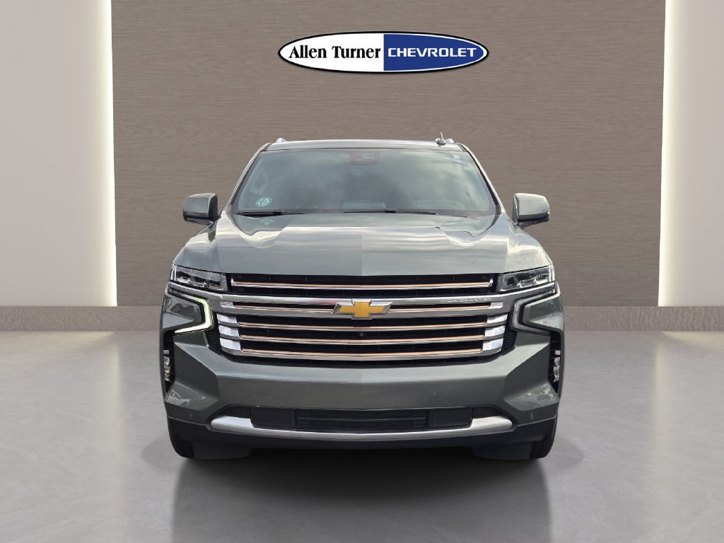 Used 2024 Chevrolet Suburban High Country w/ LPO, Illumination Package AWD/4WD image 4